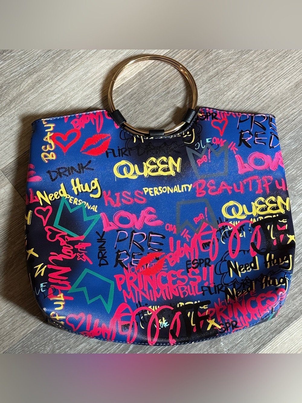 Graffiti Queen Blue Red Yellow Black Green Love Kiss Hug Princess Women’s Bag